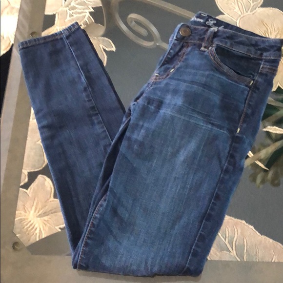 American eagle stretch ripped jegging jeans size 2 - Picture 3 of 5
